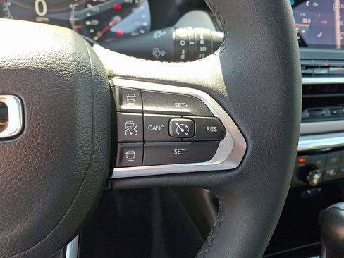 Used 2023 Jeep Compass Limited w/ Sun and Sound Group AWD/4WD image 23