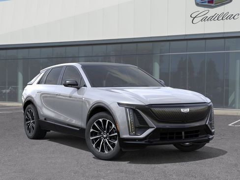 New 2026 Cadillac Lyriq Sport image 8