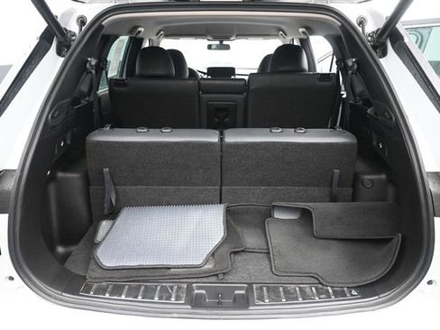 Used 2023 Mitsubishi Outlander SE AWD/4WD image 6