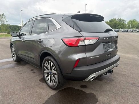 Used 2020 Ford Escape Titanium w/ Titanium Premium Package 2.0 AWD/4WD image 14