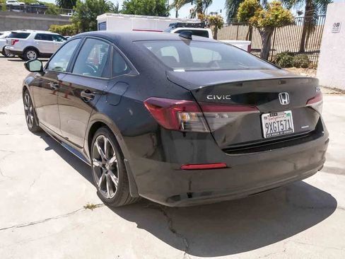 Used 2025 Honda Civic Sport Touring image 7