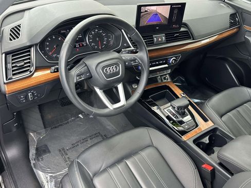 Used 2023 Audi Q5 2.0T Premium w/ Convenience Package AWD/4WD image 9