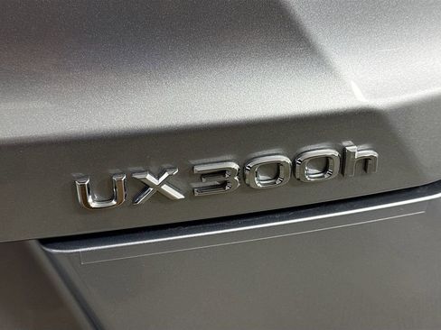 New 2026 Lexus UX 300h FWD image 22