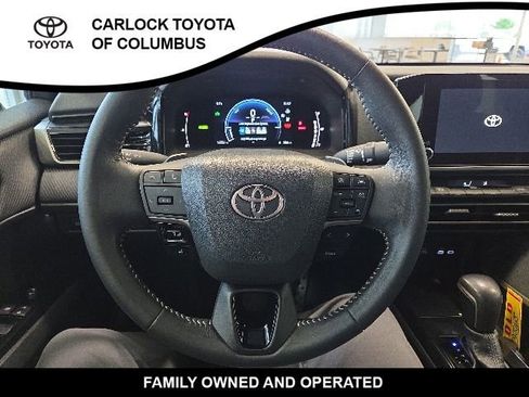Used 2025 Toyota Camry SE w/ Convenience Package FWD image 22