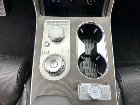 Certified 2025 Genesis GV80 3.5T Prestige image 20