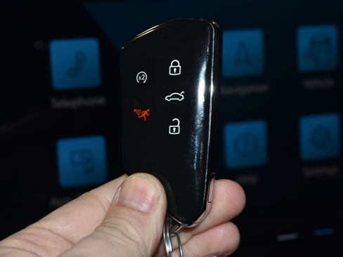 New 2026 Volkswagen Atlas Cross Sport SE image 12