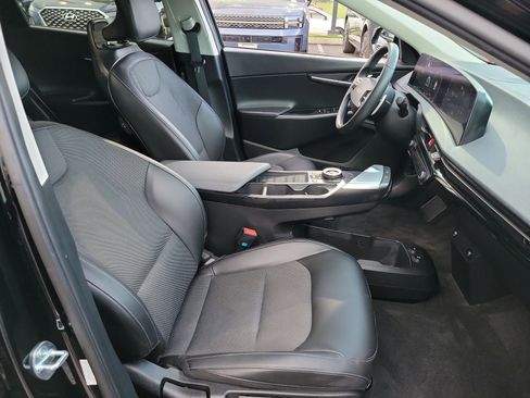 Used 2024 Kia EV6 Light image 20