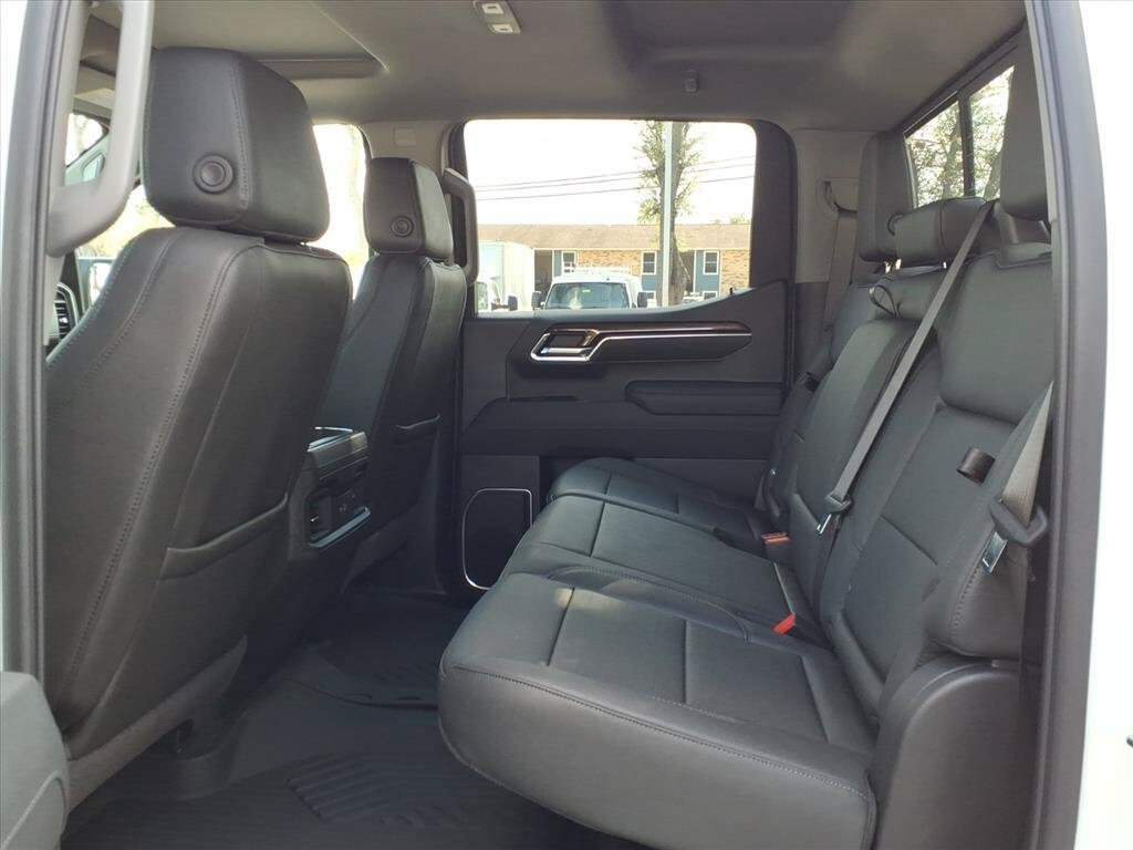 New 2026 Chevrolet Silverado 1500 LT Trail Boss w/ Safety Package AWD/4WD image 17