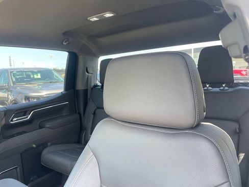 Used 2026 GMC Sierra 1500 SLT AWD/4WD image 22