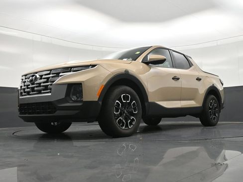 Used 2024 Hyundai Santa Cruz SE AWD/4WD image 23