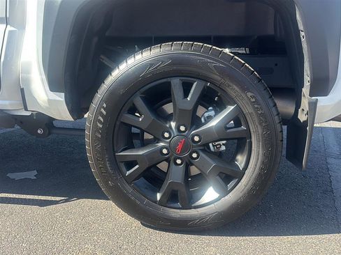 Used 2024 Toyota Tacoma TRD Off-Road w/ TRD Off Road Premium Package image 10