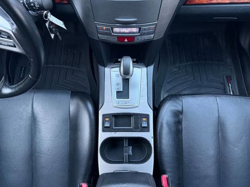 Used 2012 Subaru Outback 3.6R Limited w/ Moonroof Pkg image 28