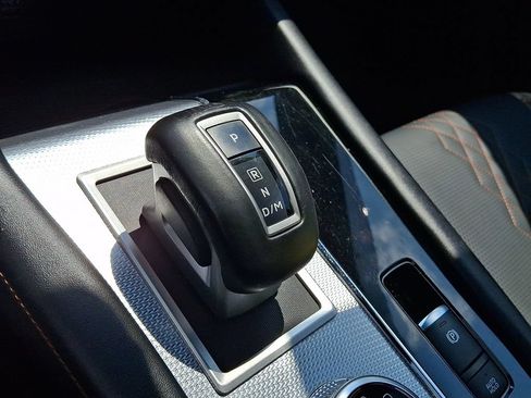 Used 2022 Mitsubishi Outlander SEL AWD/4WD image 17