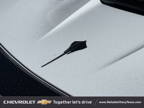 Used 2025 Chevrolet Corvette Stingray Preferred Conv w/ Z51 Performance Package RWD image 11