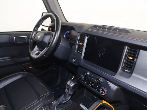 Used 2024 Ford Bronco Badlands AWD/4WD image 12