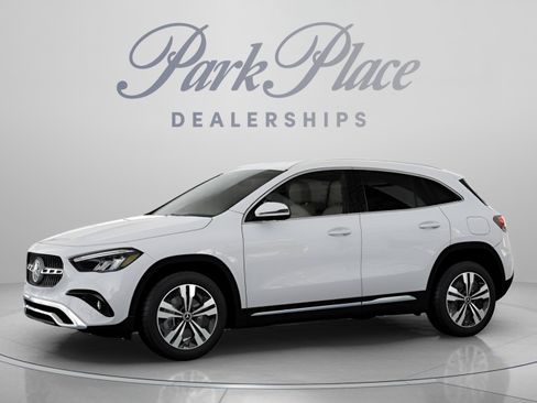 New 2026 Mercedes-Benz GLA 250 image 3