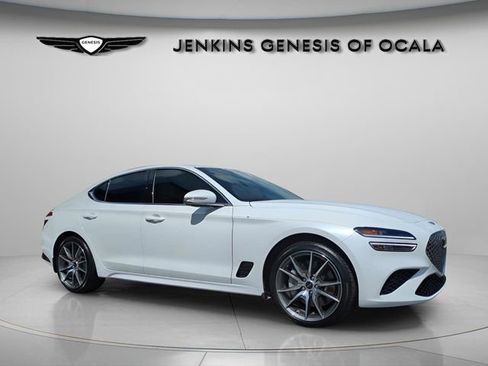 Used 2025 Genesis G70 2.5T image 7