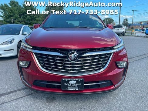 Used 2024 Buick Enclave Premium image 2