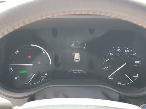 Used 2024 Toyota Sienna XSE FWD image 11