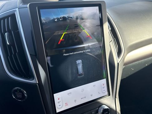 Used 2024 Ford Edge SEL w/ Convenience Package image 35