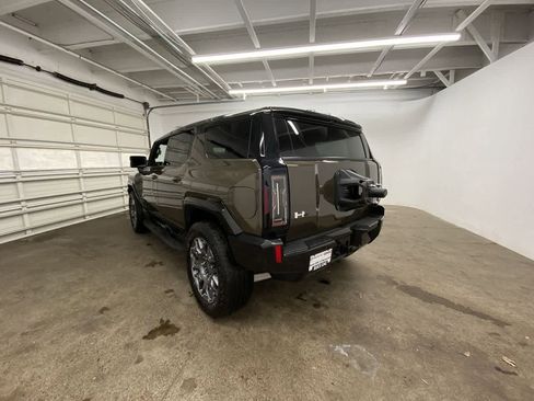 Used 2025 GMC Hummer EV 3X w/ LPO, Illumination Package image 4