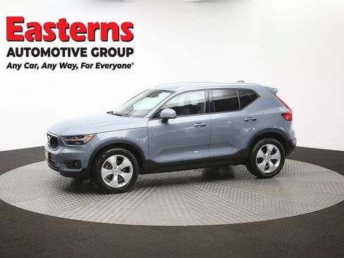 Used 2021 Volvo XC40 T4 Momentum FWD image 57