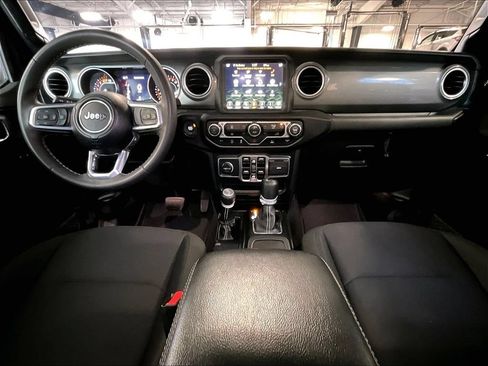 Used 2023 Jeep Wrangler Unlimited Sahara AWD/4WD image 22