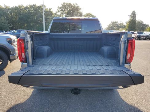 Used 2023 GMC Sierra 1500 SLT w/ SLT Premium Plus Package RWD image 9