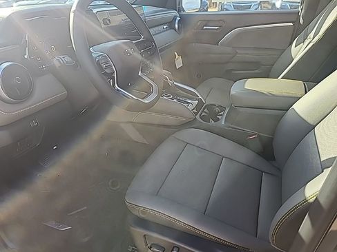 New 2026 Chevrolet Colorado ZR2 w/ Technology Package image 12