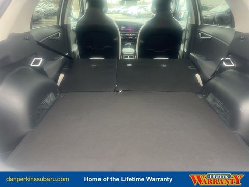 Used 2025 Kia Niro EX Touring image 51