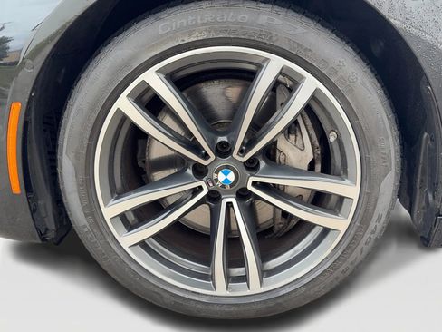 Used 2022 BMW 750i xDrive w/ M Sport Package image 50