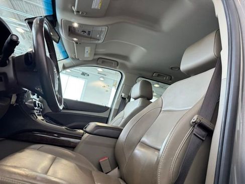 Used 2018 Chevrolet Suburban LT w/ Max Trailering Package image 9