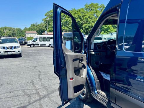 Used 2022 Ford Transit 350 148 High Roof Extended DRW AWD/4WD image 14