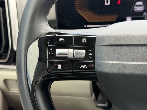Used 2026 Kia Sorento S FWD image 33