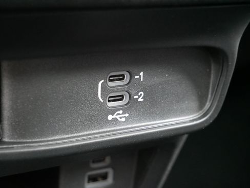 New 2026 Chrysler Pacifica Select image 22