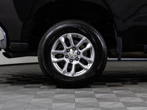 Used 2023 Chevrolet Silverado 1500 LT image 40