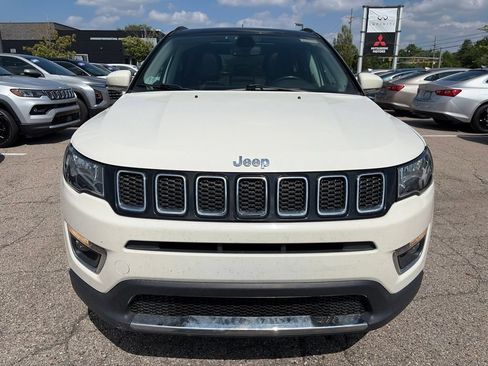 Used 2019 Jeep Compass Limited AWD/4WD image 2
