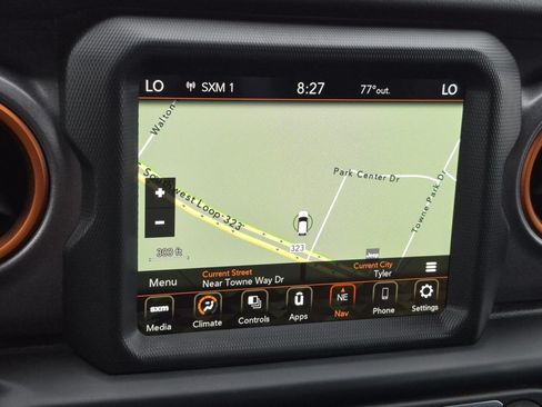 Used 2023 Jeep Gladiator Mojave w/ LED Lighting Group AWD/4WD image 25