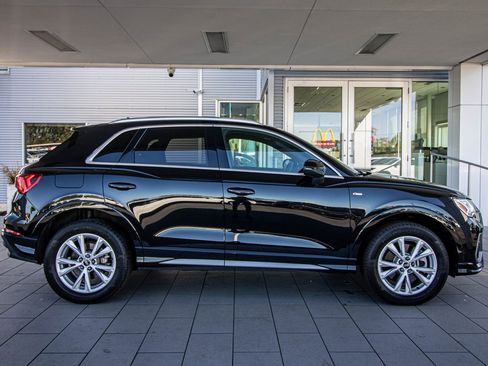 Used 2023 Audi Q3 2.0T Premium Plus w/ Premium Plus Package image 20