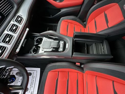 Used 2025 Mercedes-Benz GLE 53 AMG 4MATIC Coupe image 28