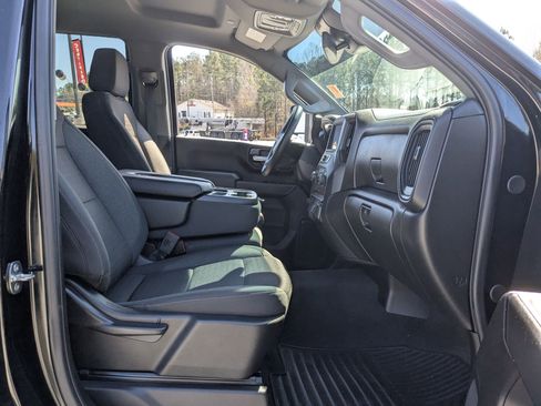 Used 2024 Chevrolet Silverado 2500 Custom w/ Custom Value Package image 26