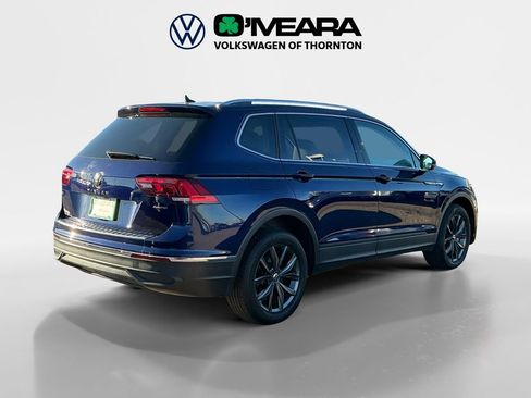 Used 2022 Volkswagen Tiguan SE w/ Panoramic Sunroof Package image 5