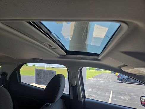 Used 2021 Ford EcoSport SE image 22