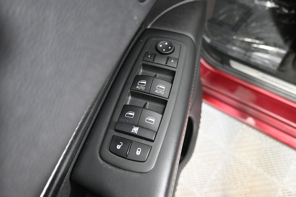 Used 2022 Dodge Durango GT AWD/4WD image 21