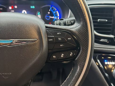 Used 2019 Chrysler Pacifica Limited w/ Advanced Safetytec Group image 33