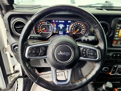 Used 2022 Jeep Wrangler Unlimited Sahara image 13