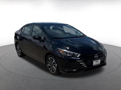 Used 2025 Nissan Versa SV w/ Trunk Package FWD image 2