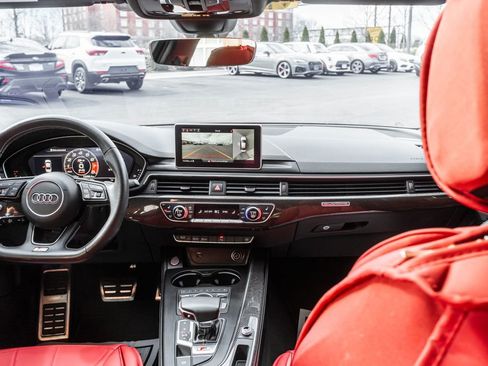 Used 2019 Audi S4 Prestige w/ Prestige Package image 7