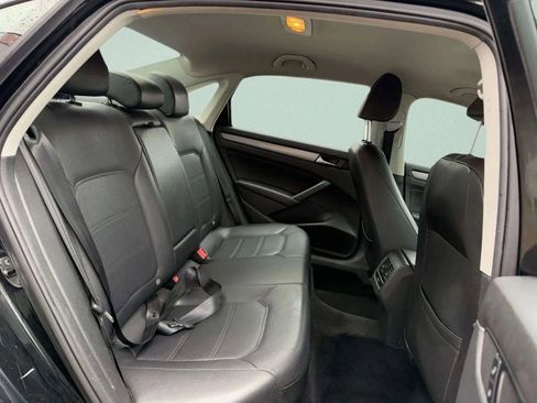 Used 2014 Volkswagen Passat 1.8T SE image 11