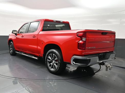 Used 2022 Chevrolet Silverado 1500 LT RWD image 3
